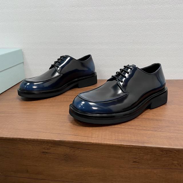 Prada Men's New Leather Lace-up Derby Shoes These derby shoes exude elegance an