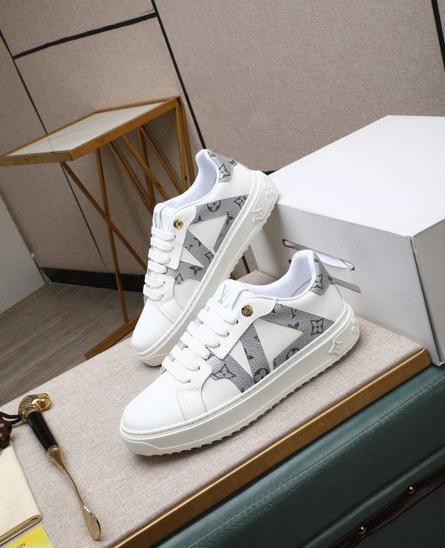 Factory Price p Louis Vuitton New Milan Fashion Show Style, LV Logo, High-End St