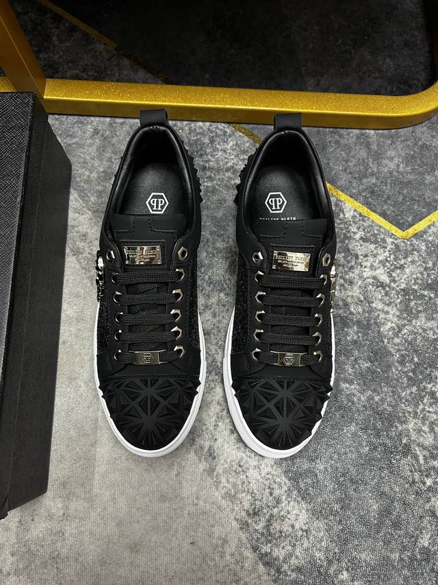 Philipp Plein men's shoes, a high-end brand with imported top-grain cowhide and