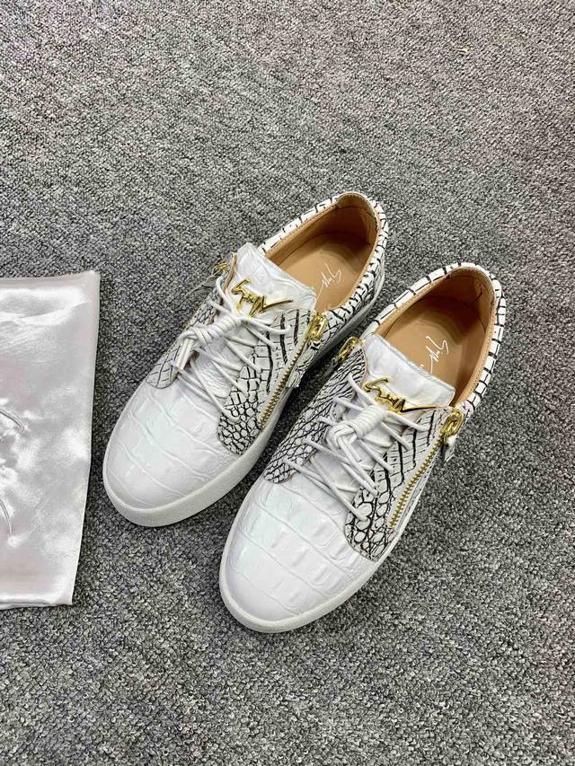 Custom-made item at a fixed price, low-top black and white crocodile pattern! L