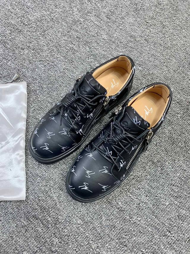 Custom-made item at a fixed price, low-top black cowhide with printed lettering