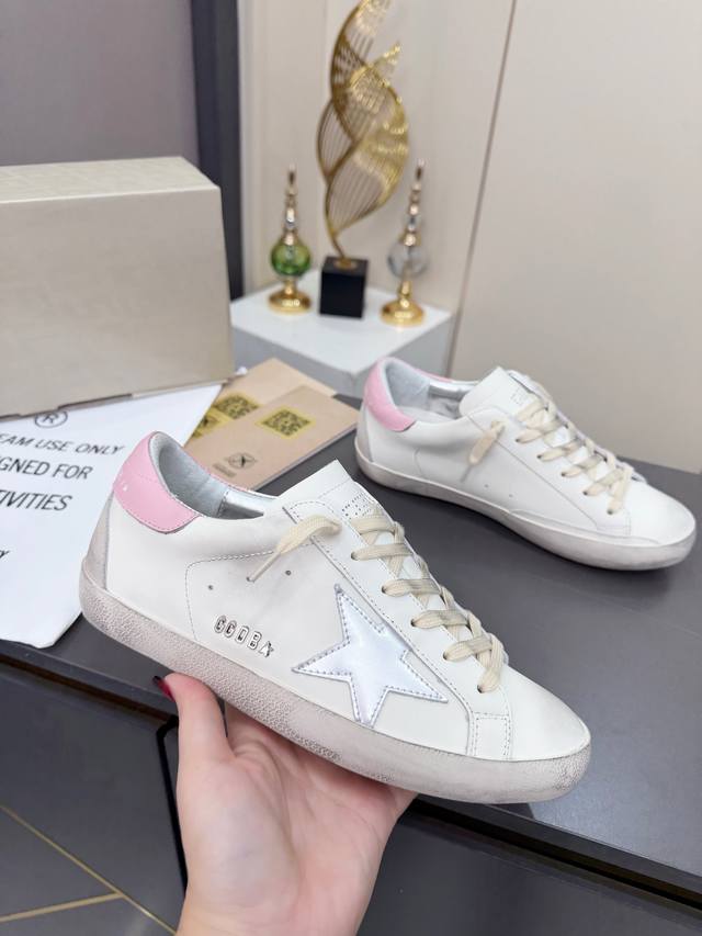 Factory Price p The most classic star-patterned distressed sneakers Golden Goose