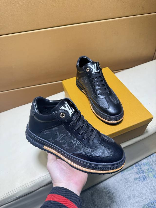 High-top Louis Vuitton Lv (LV) original quality sneakers. Unique modern style s
