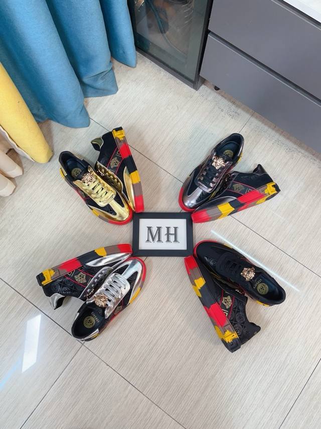 Factory Price p Versace's latest meticulously crafted style, set to be a sensat