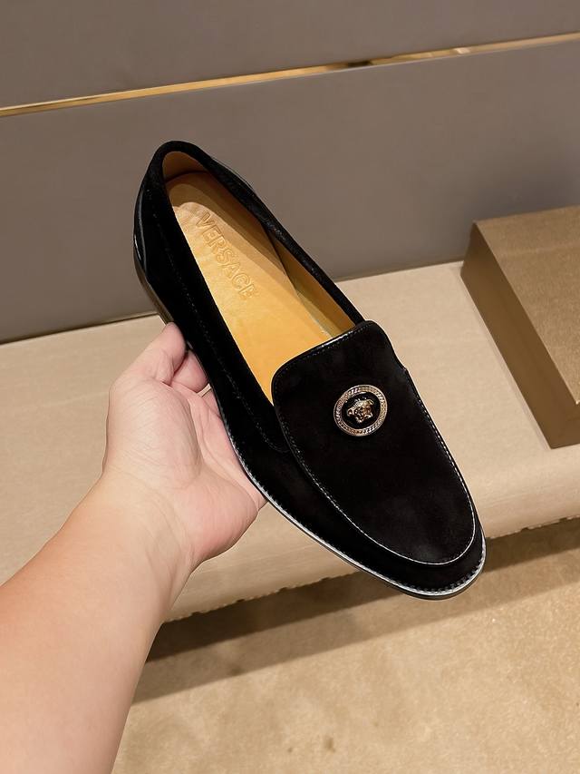 Real Price Versace Official Business Casual New Slip-on Leather Shoes, a hot ite