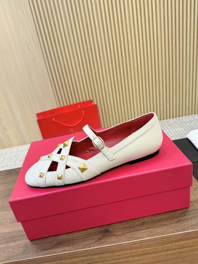 Factory direct price women's shoes and sportswear original top-quality version