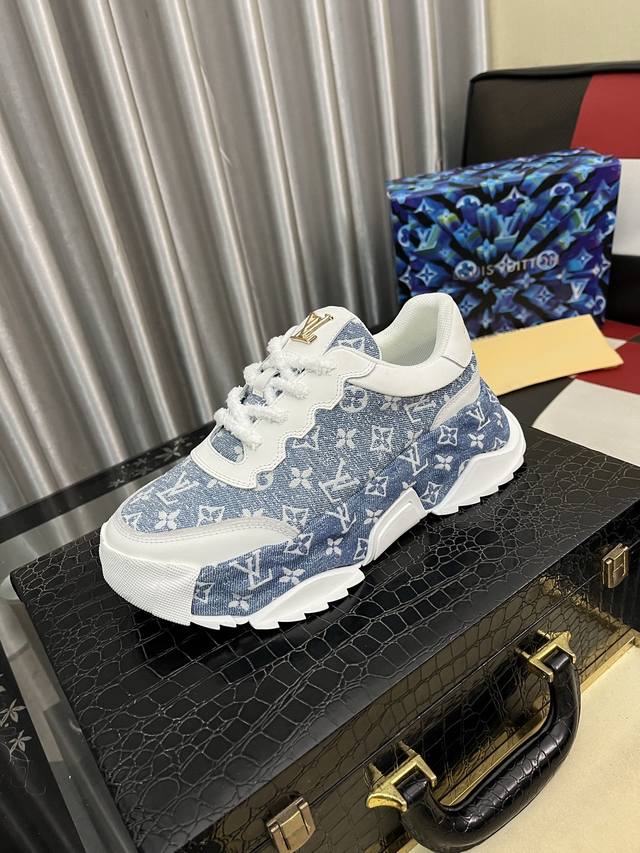 Factory Price (pp): Louis Vuitto New High-Top Sports and Casual Shoes, imported