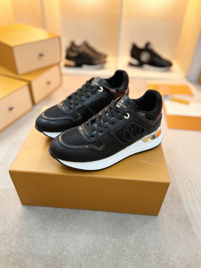 Factory Price (pp): Women's Sports Shoes - Original. Louis Vuitton Neo Run Away