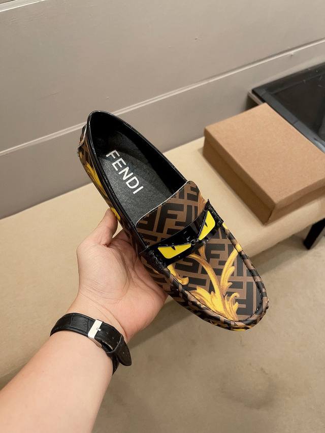 Brand: Fendi. New and best-selling model from the official website. The upper i