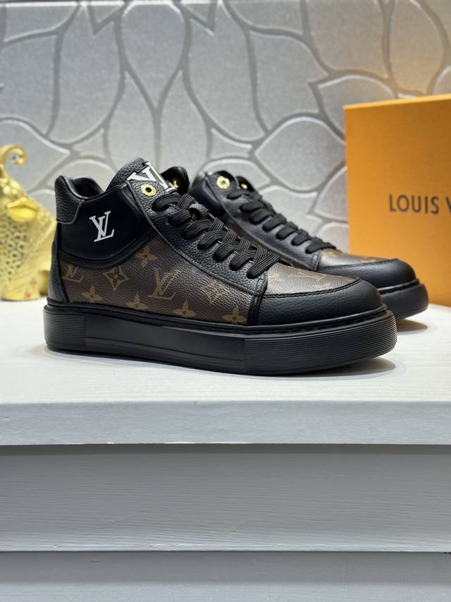 L0Ul*Vltt0N Louis Vuitton ~ Latest model sneakers with a high rate of turning he