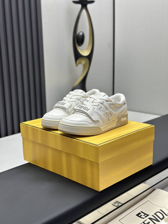 Factory Top-Tier Version Fendi Early Spring Runway Collection Capsule Series. E