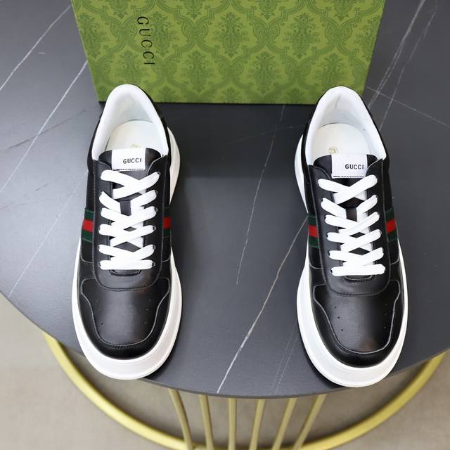 Factory Price (pp): Brand: Gucci Standard Sizes: 38-44, 45 (Custom Made) Grade: