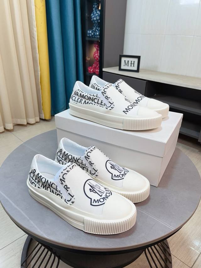 Factory Price p Moncler, same style as official website, high-quality men's sho