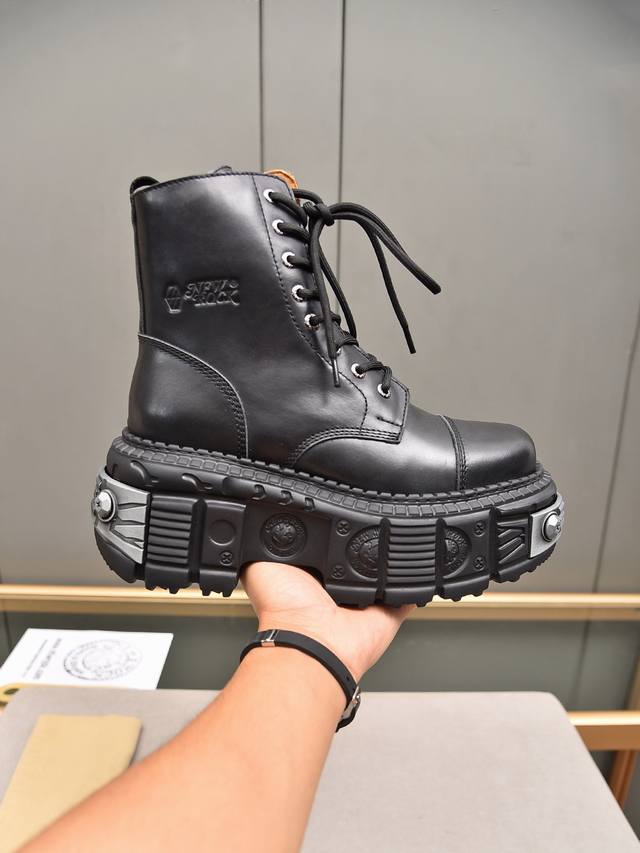 Couple's Newrock. Dark Punk Martin Rock Tank Mech Hardcore Battle Shoes Newrock