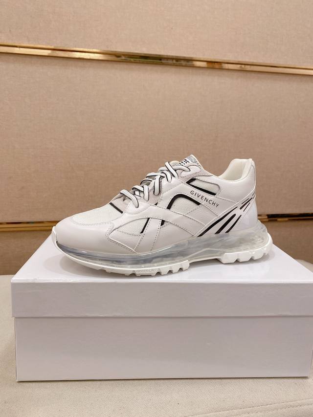 Factory direct price GIVENCHY new style, same as in boutiques, a must-have! A p