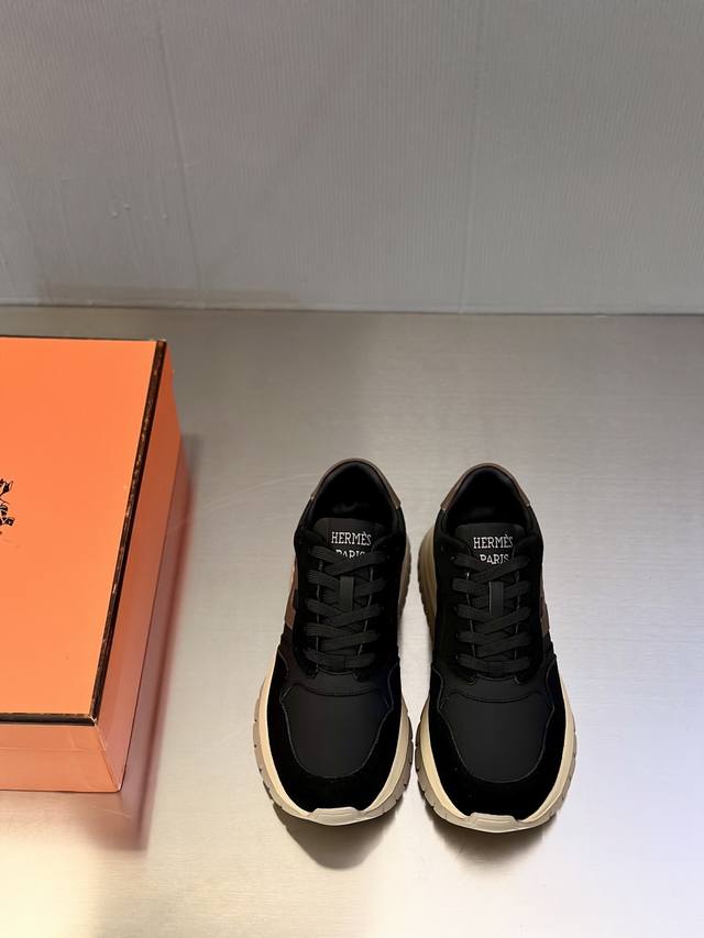 H Hermes Men's Sneakers, crafted from imported breathable mesh and neoprene mate