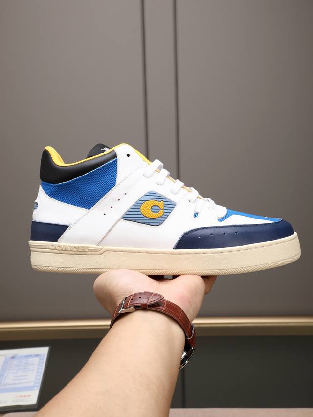 New Coach exclusive men's high-top casual lace-up sneakers, a versatile and sty