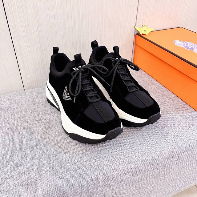 Factory direct wholesale of Arkoni Lo men's shoes, a high-end brand official we