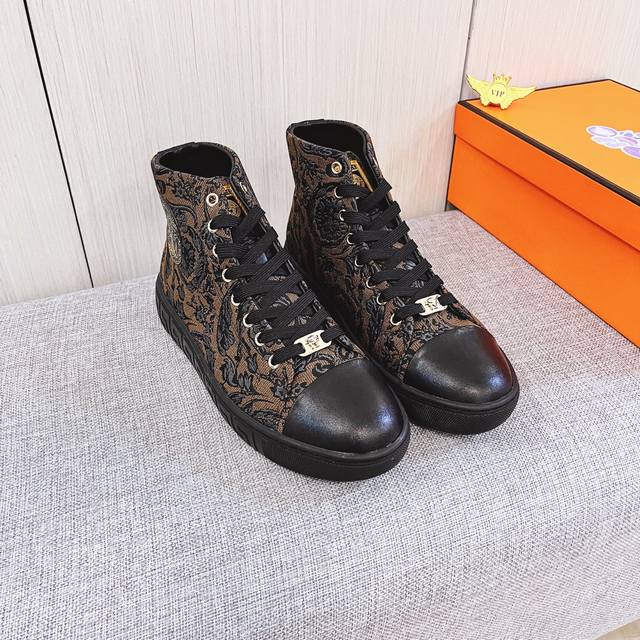 Factory direct wholesale Versace men's shoes, high-end brand official website 1