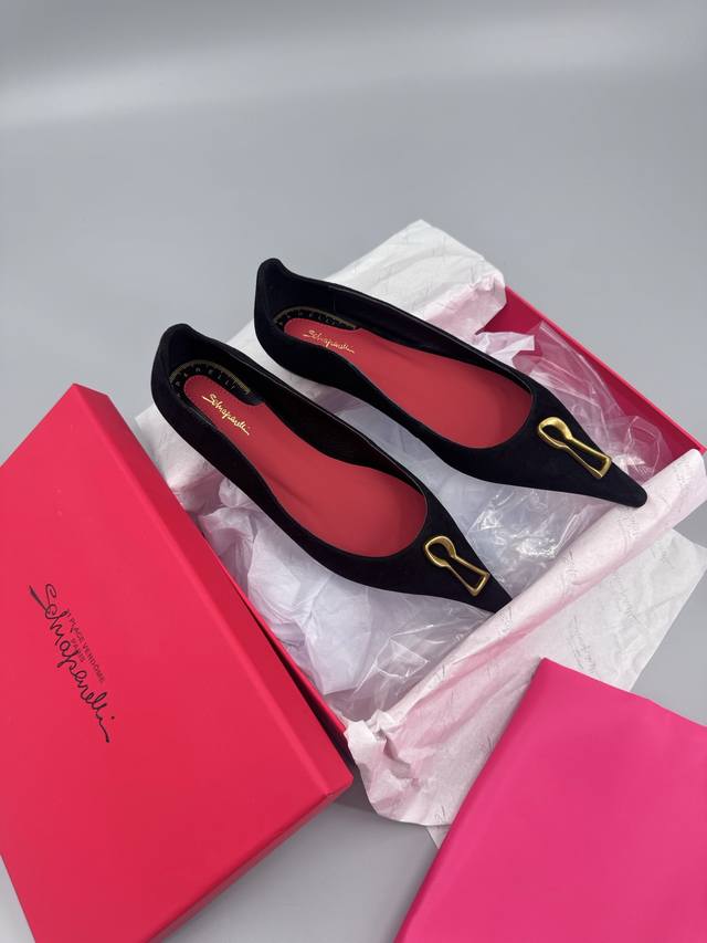 Top-quality factory version. Elsa Schiaparelli, a design master forgotten by th