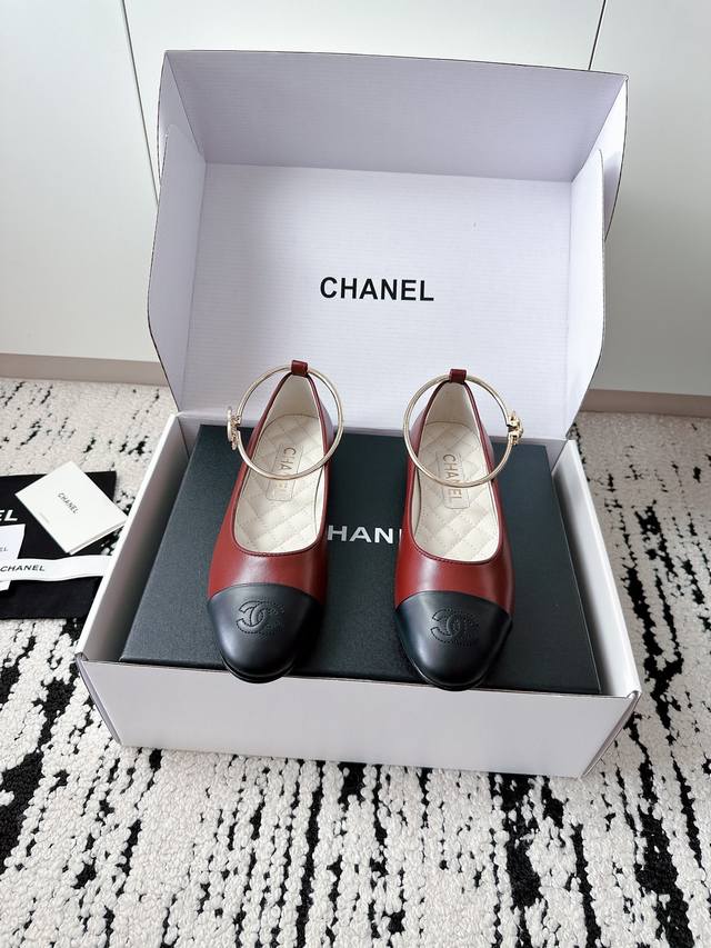 Official website certified, comes with gift box packaging. Chanel 26A latest st