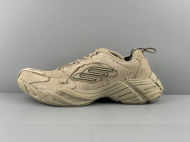 Balenciaga Monday 2025Ss Spring Collection Running Shoes with Large M Logo on th