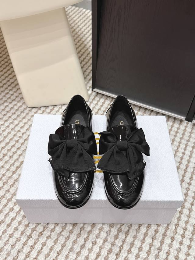 Retailer-grade Dior 2026 Spring/Summer New Bow Loafers A beautiful shoe recommen