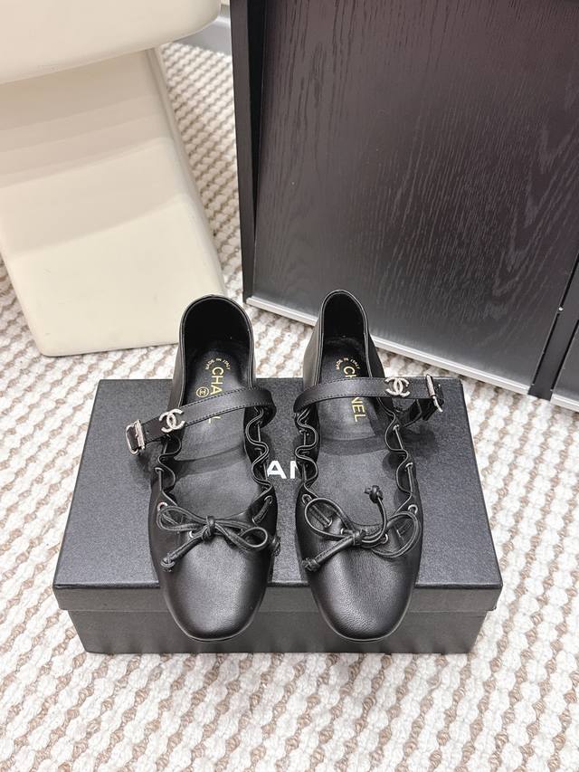 Retail-grade Chanel 2026/2026 Early Spring Mary Jane Shoes Chanel's love for sim