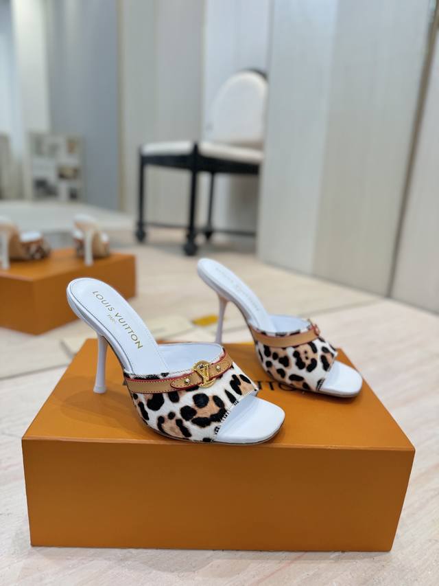 Factory Price (pp): L*V 2025 Spring/Summer New Arrival, Original Version Latest