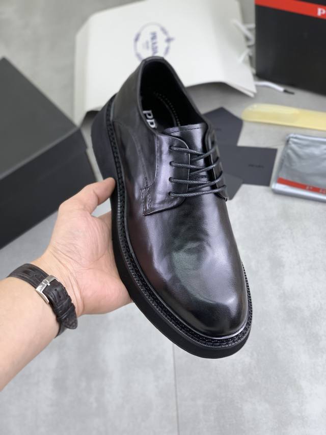 Factory price, real price, Prada top-tier version, new Prada casual leather shoe