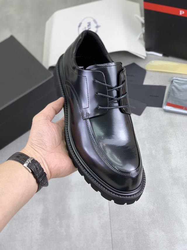 Factory price, real price, Prada top-tier version, new Prada casual leather shoe