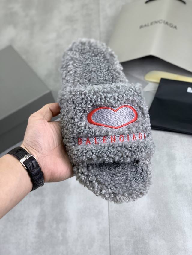 Factory price Balenciaga Fall/Winter Newest Wool Slippers (Authentic) RMB 12,570