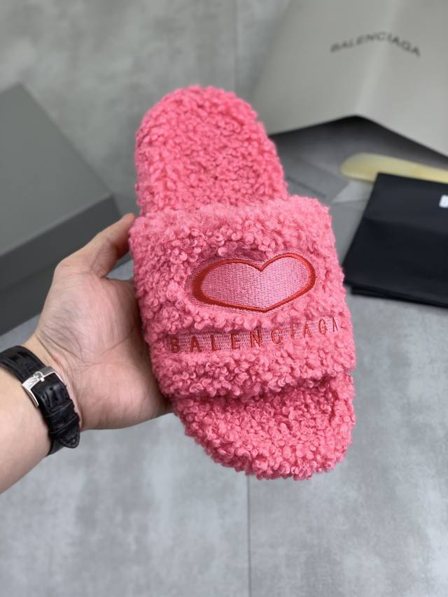 Factory price Balenciaga Fall/Winter Newest Wool Slippers (Authentic) RMB 12,570