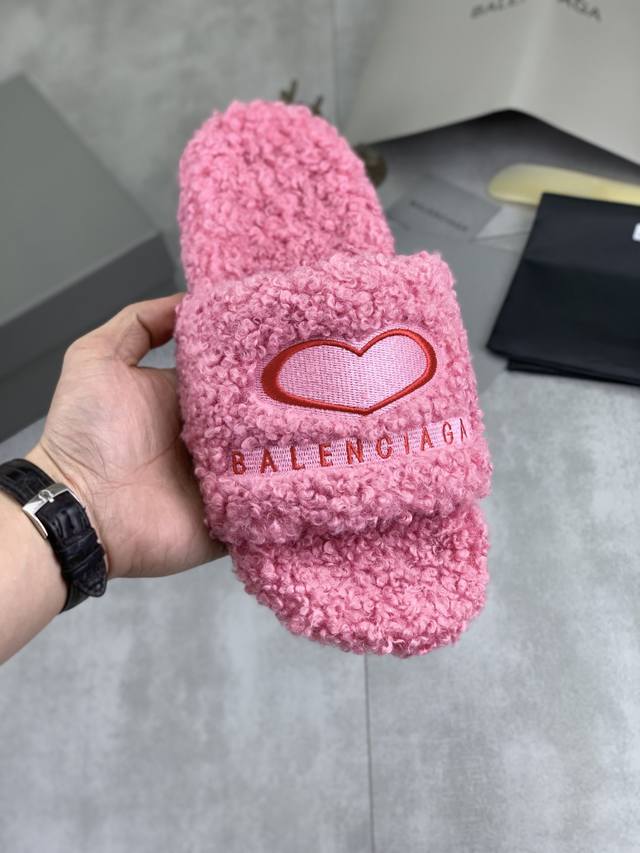 Factory price Balenciaga Fall/Winter Newest Wool Slip-on Sandals, Authentic, pur Factory price Balenciaga Fall/Winter Newest Wool Slip-on Sandals, Authentic, pur