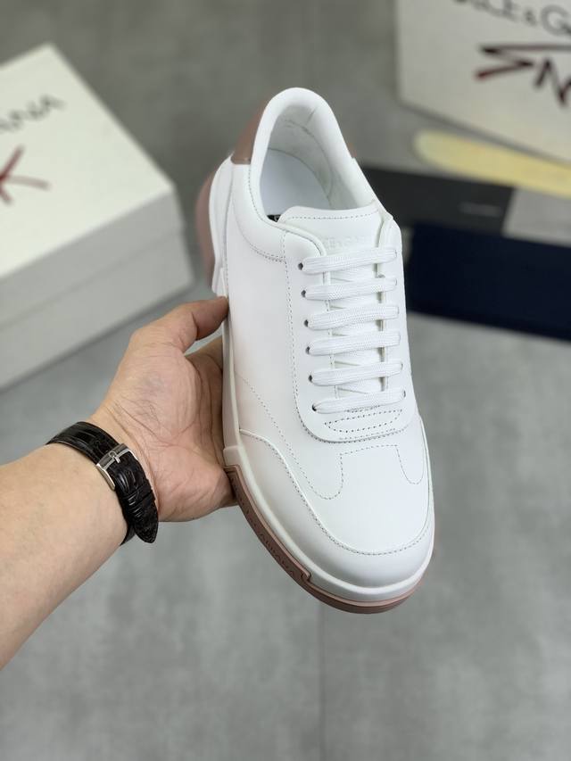 Factory direct price, real price Dg - Dolce & Gabbana's latest hot-selling casua