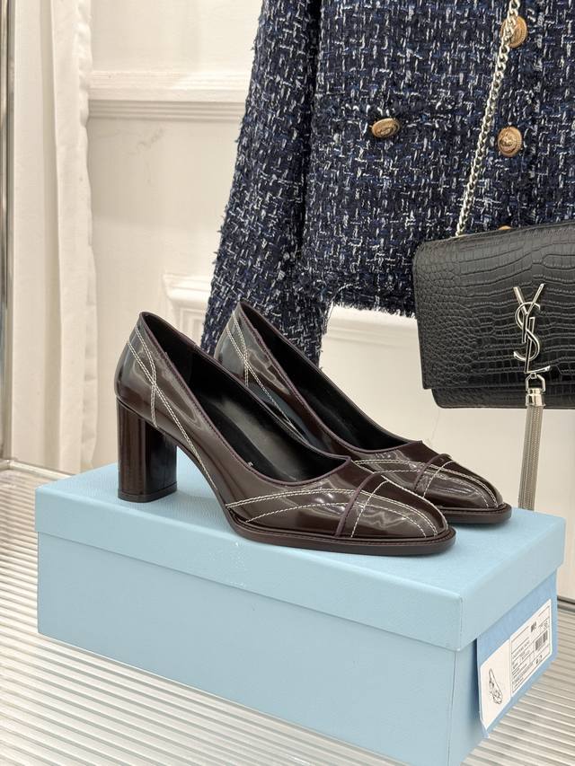 Factory Price Prada 26Wf Early Spring New Arrival Stitching High Heels Continuin