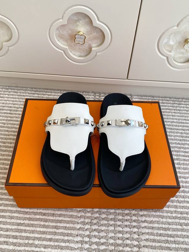 Couple's Hermes Empire Series Kelly Buckle Flip-Flops, Top Quality Calfskin Sli