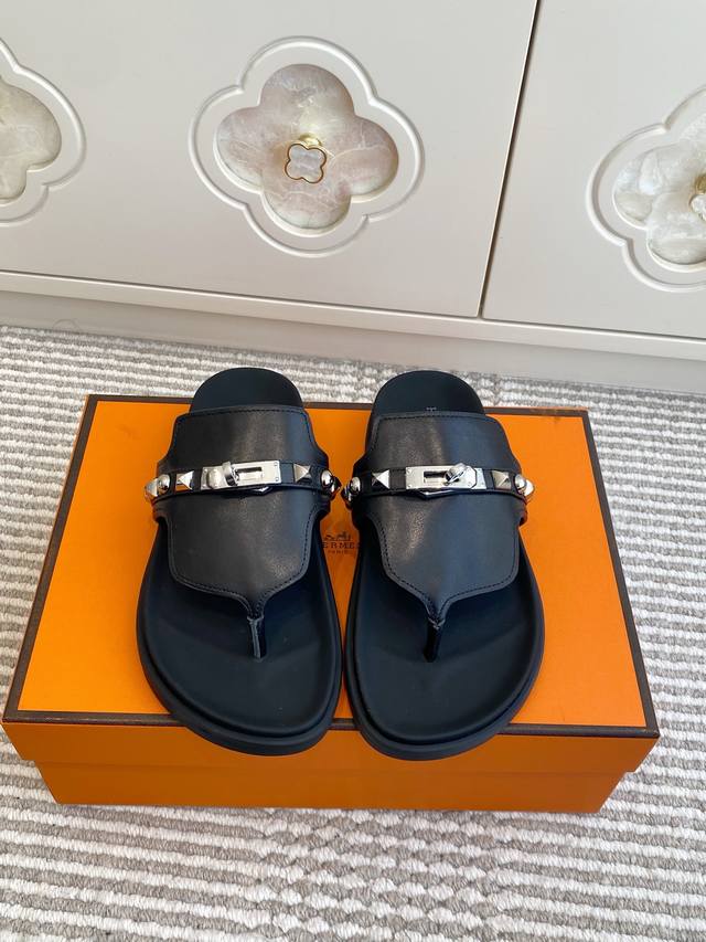 Couple's Hermes Empire Series Kelly Buckle Flip-Flops, Top Quality Calfskin Sli