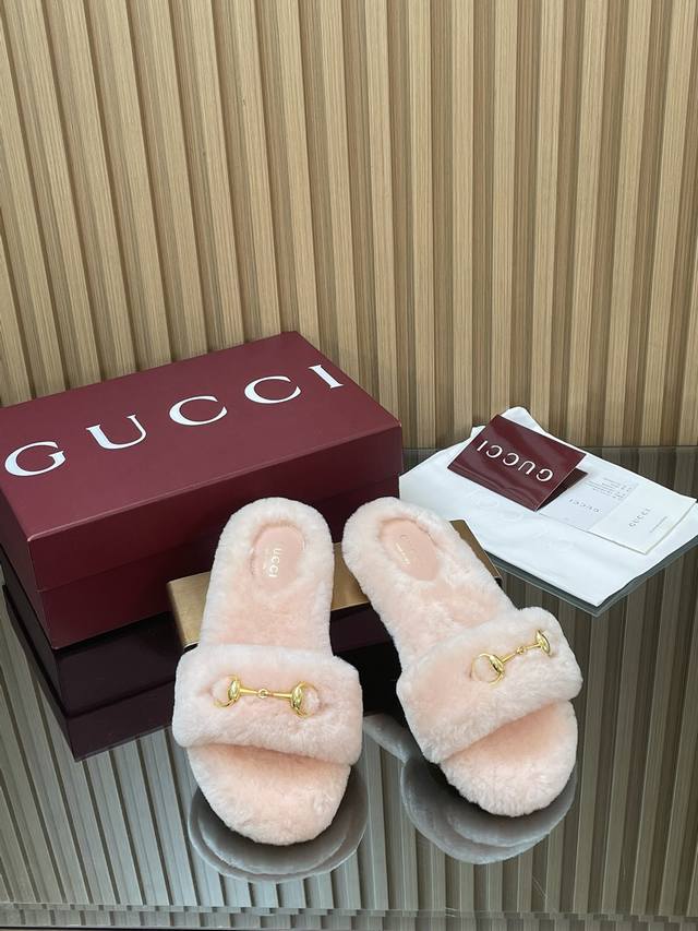 2025 Autumn/Winter Gucci Women's Horsebit Fur Sandals, New Flat Sandals, Slip-on