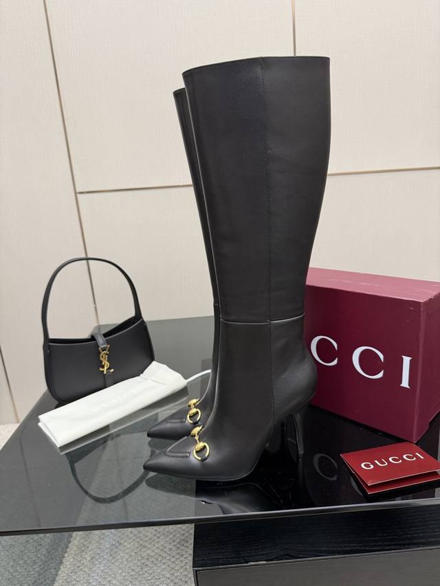 Factory Price p Leather Gucci Classic Autumn/Winter Pointed Toe Chain High-Heele