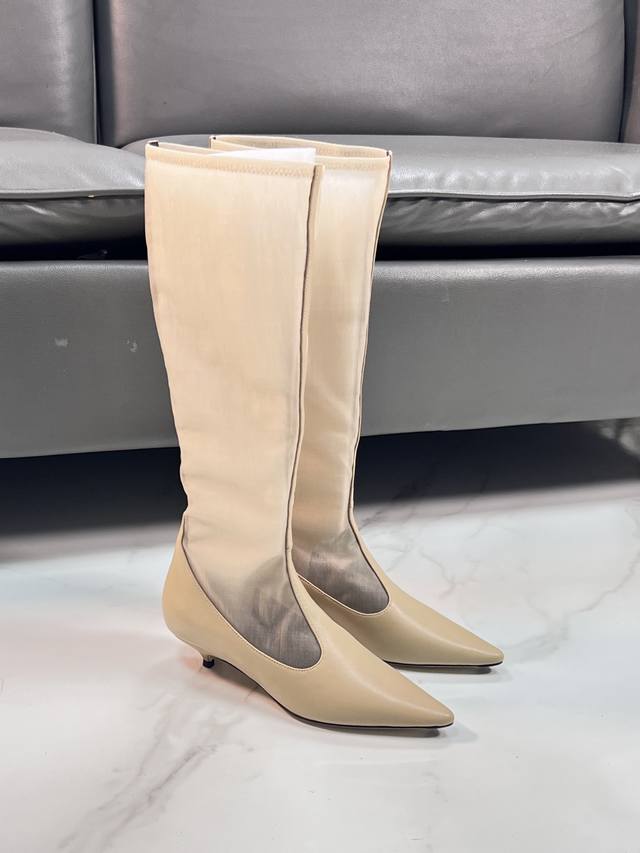 The Row Spring/Summer 2025 Collection These pointed-toe kitten heel ankle boots