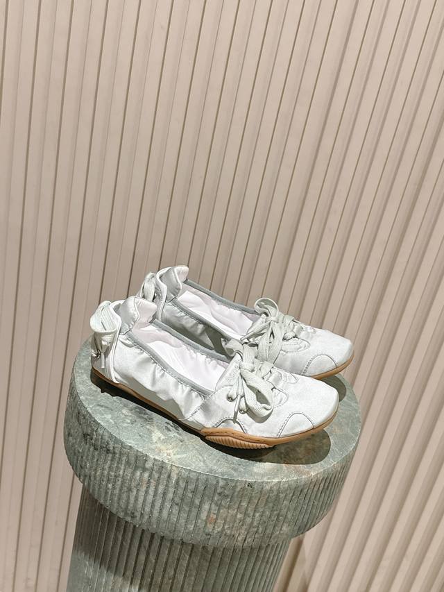 Top Version: New Colored Silk: Acne Studios*26S Ballet Style Bow-Tie Low-Cut Sho