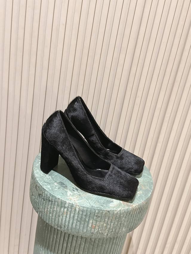 Top Version: :Ala* 26Ss Chunky High-Heeled Square-Toe Pony Hair High Heels Feat