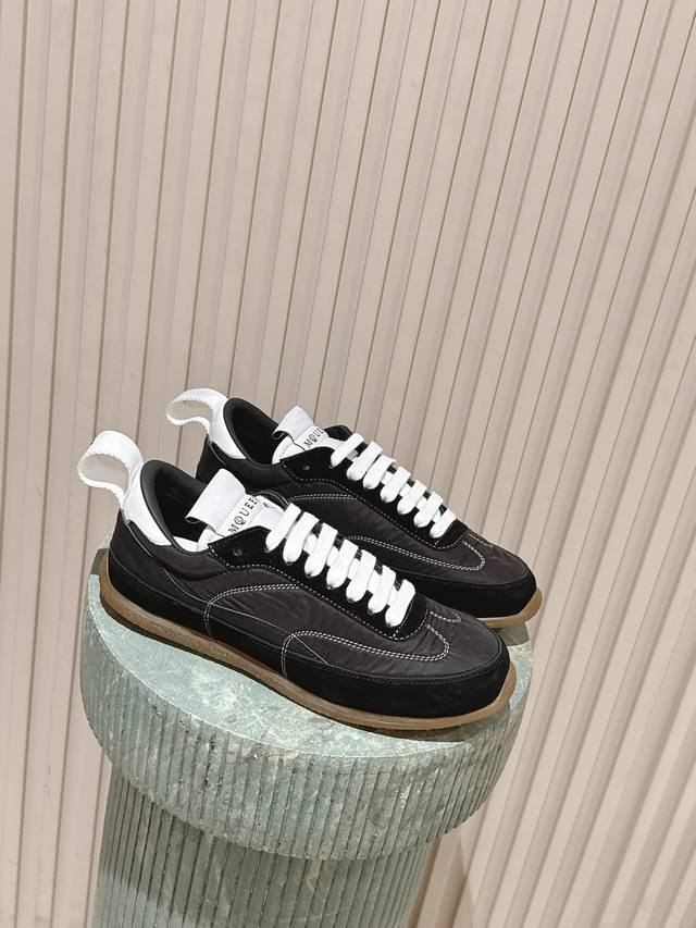 Top Version: Couple Style Women's P: Men's P: McQueen Ec1 26Ss New White Sneaker