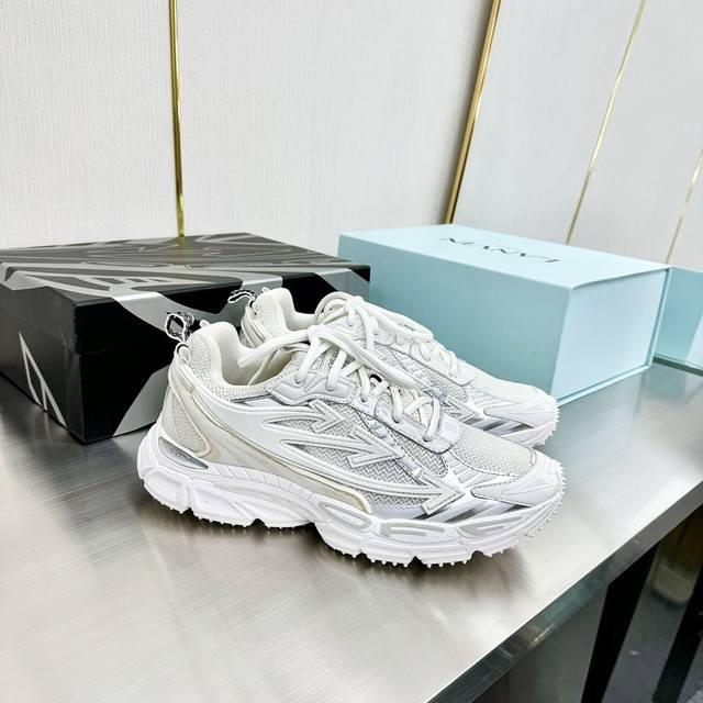 Top-tier version Off-White Right Arrow series low-top three-arrow height-increas