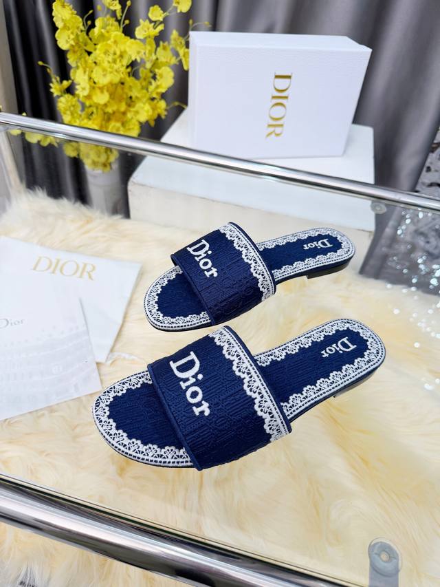 Dior Spring/Summer 2026 Slippers, exquisite and elegant. The 5D design on the up