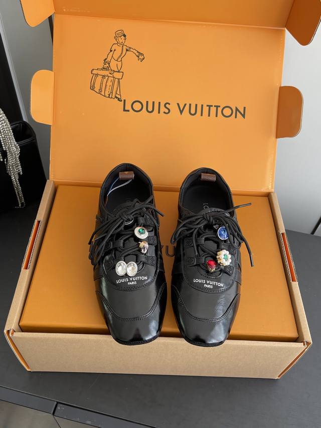 Women's & Men's 480 Accessories 30 Louis Vuitton Spring/Summer Sneakerina Serie