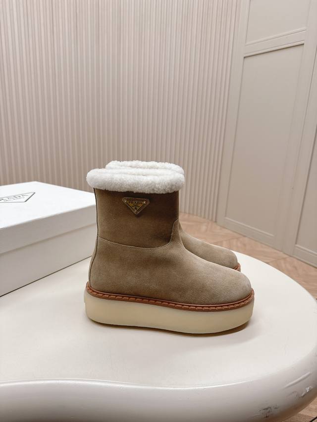 The highest quality Prada 2025 Fall/Winter new style