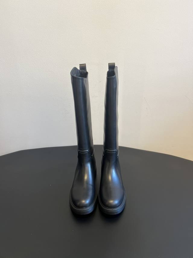 Original Factory Grade Stuartweitzma* Sw5050 Round Toe Tall Riding Boots. Made o