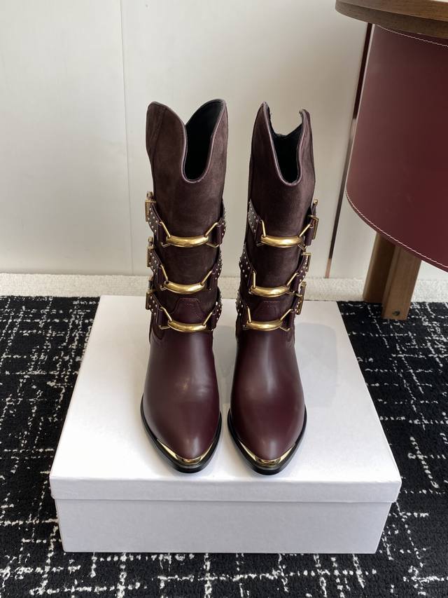 Reseller Price Isabel Marant 25Ss A youthful and instantly captivating slip-on w